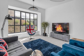 Norwich Castle View Apt - Modern 2 bedr /w fully equipped kitchen & Netflix - (Ginger & Gold)